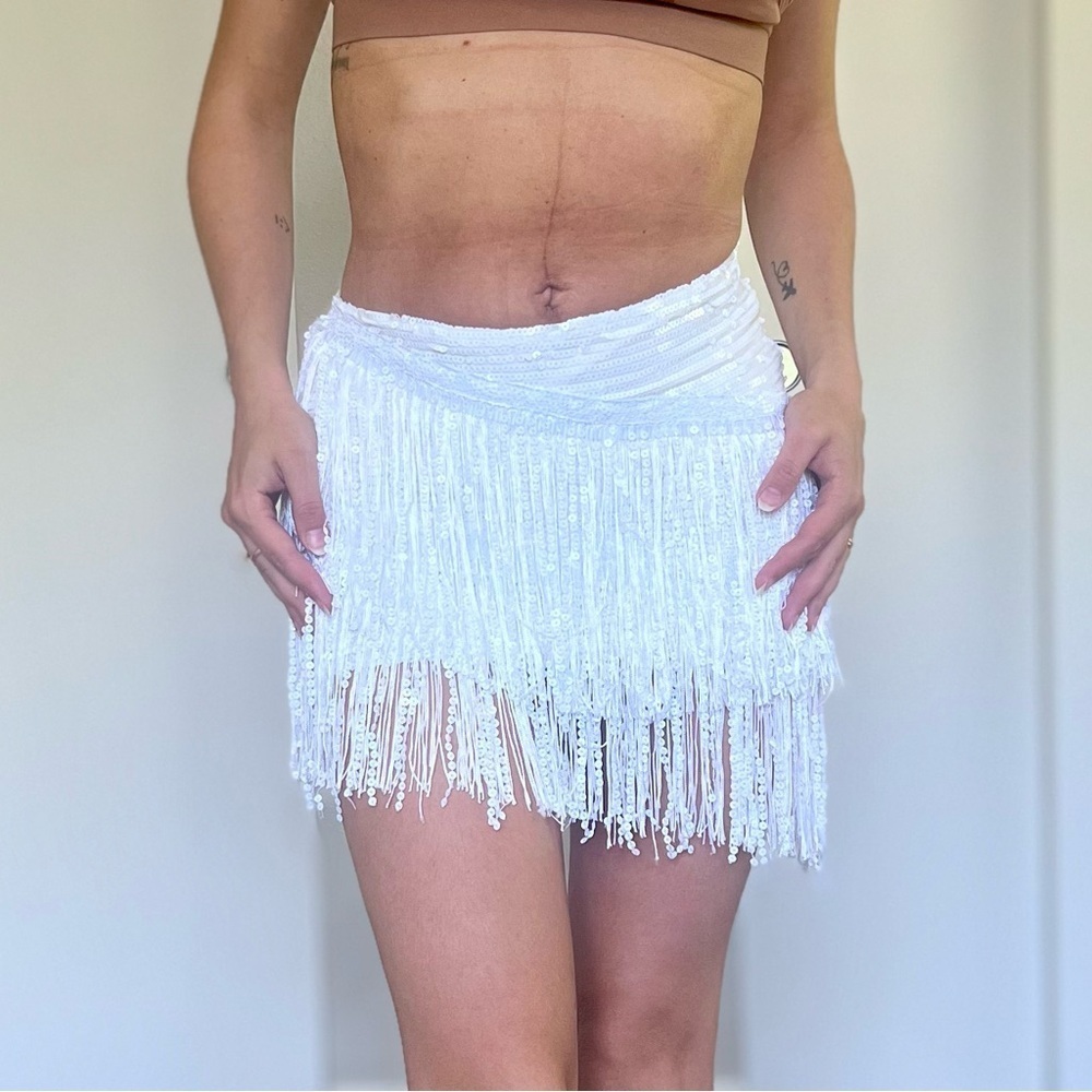 Superdown Akira Fringe Mini Skirt – Sequin Fringe Micro Mini - White - Size XS